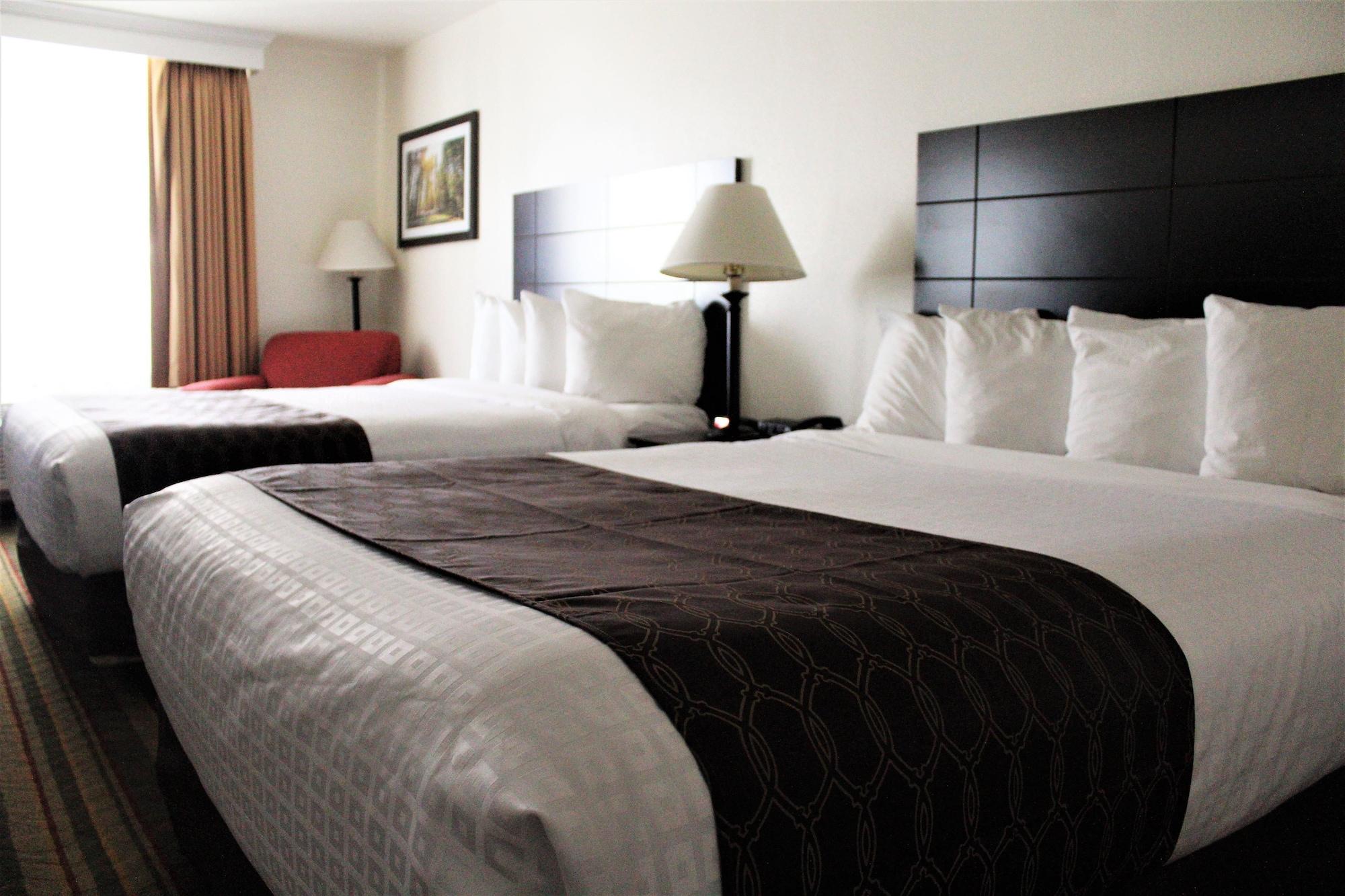 Best Western Visalia Hotel Exterior photo